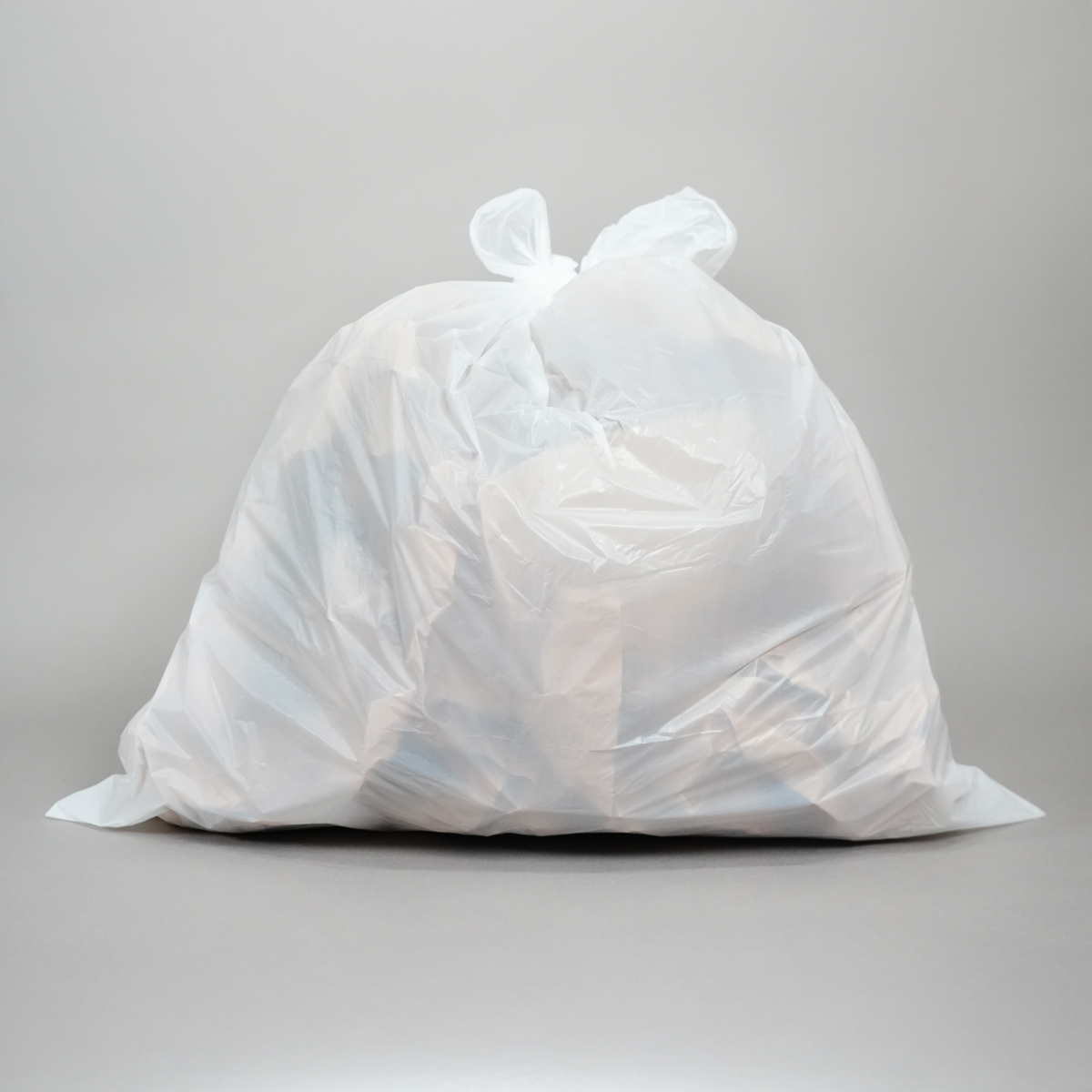 容量は70Lです。屋内外のゴミ箱におすすめです。