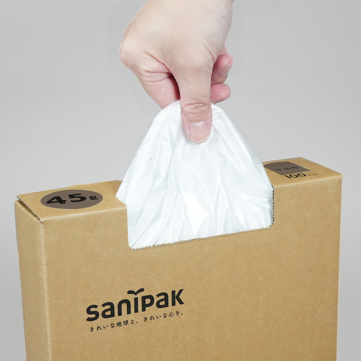 パッケージは段ボールを採用しているので、型崩れが起きにくく、1枚ずつ取り出しやすいです。