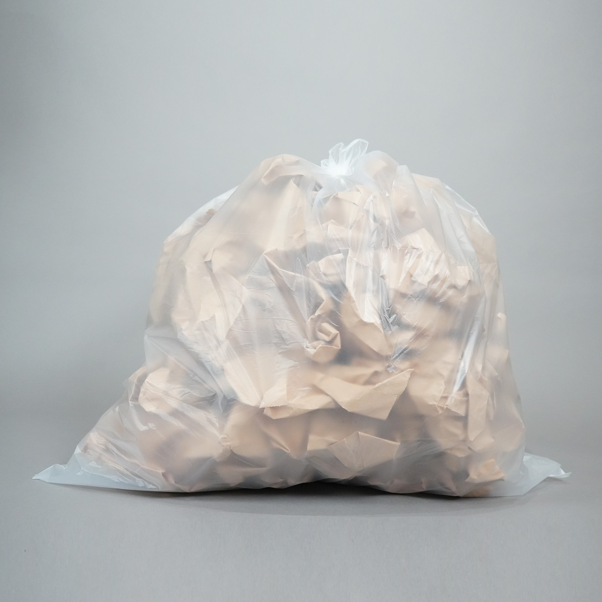 容量は70Lです。屋内外のゴミ箱におすすめです。