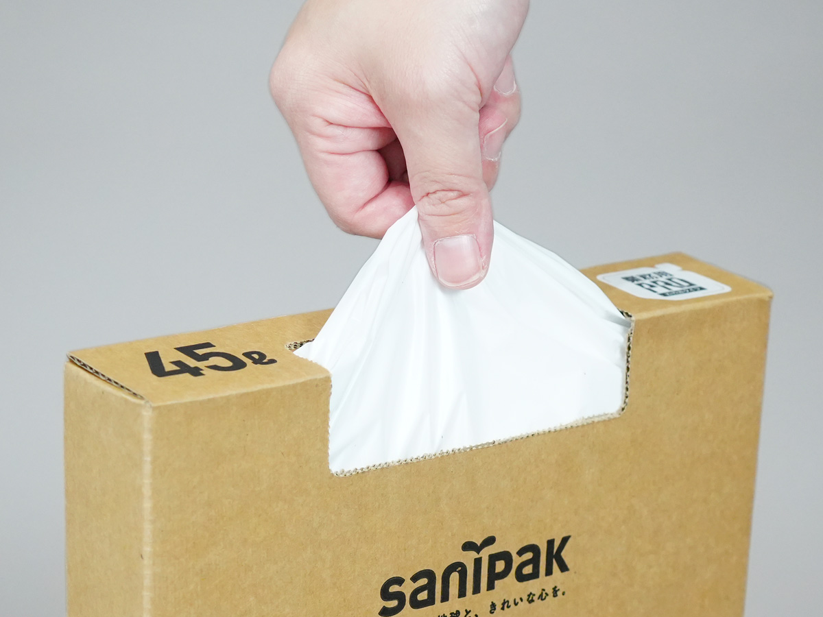 パッケージは段ボールを採用しているので、型崩れが起きにくく、1枚ずつ取り出しやすいです。