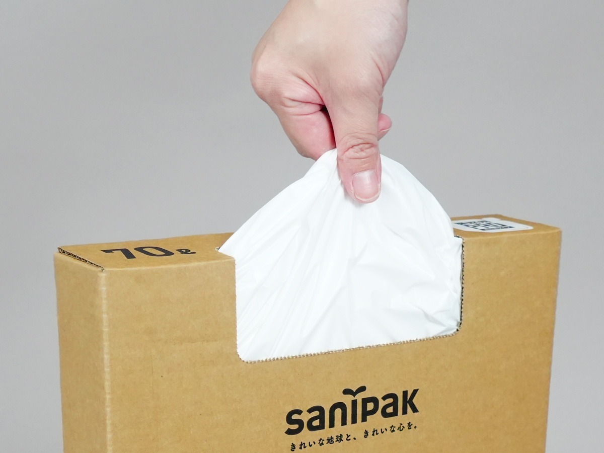 パッケージは段ボールを採用しているので、型崩れが起きにくく、1枚ずつ取り出しやすいです。