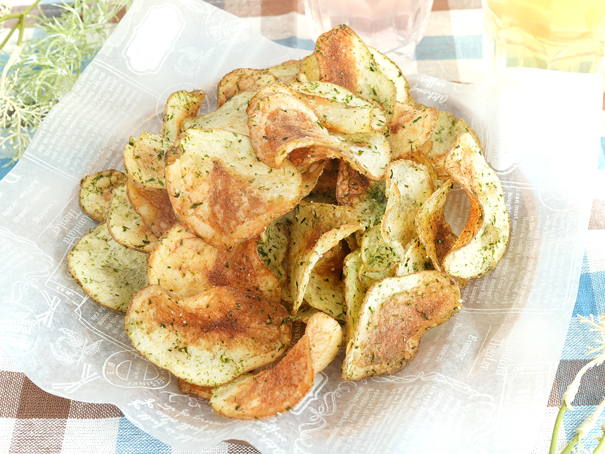 揚げたてでより美味しい！自家製！「のり塩ポテトチップス」ポリ袋レシピ