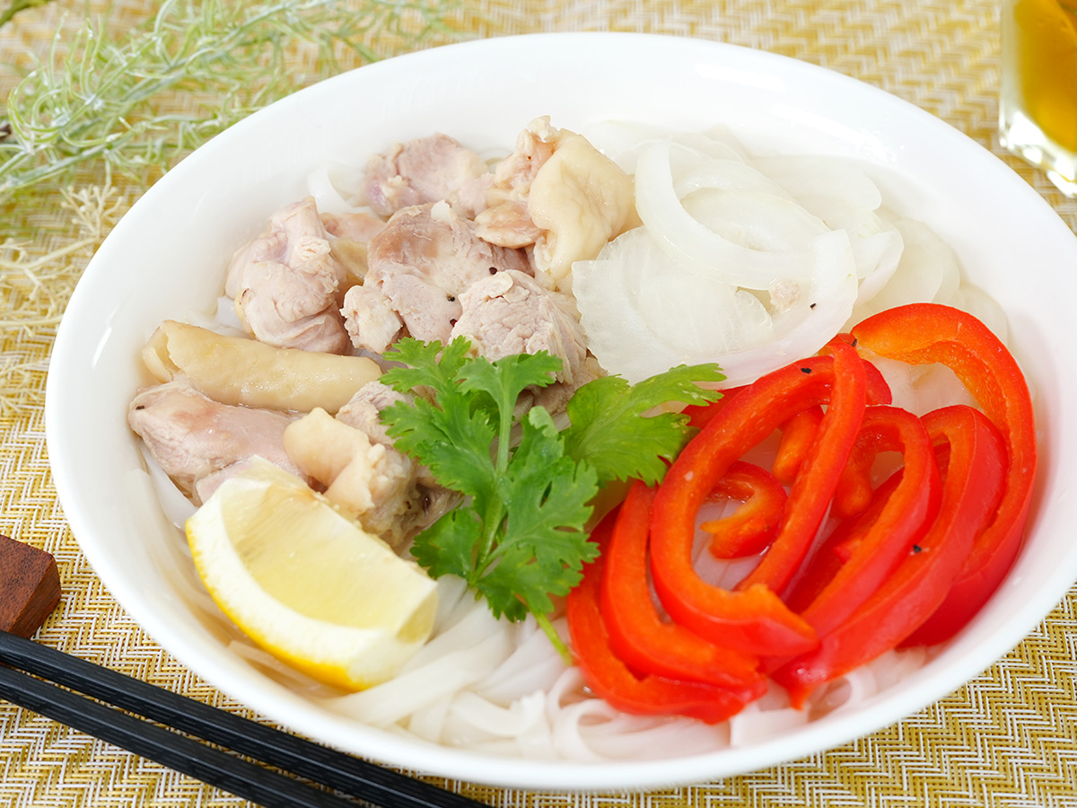 ほんのり甘くて食べやすい！ハロウィンやパーティーを彩る！「かぼちゃのデリ風サラダ」ポリ袋レシピ