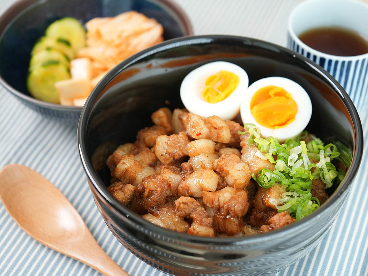 食欲をそそるボリューム感のある味わい！「魯肉飯（ルーローハン）」ポリ袋レシピ