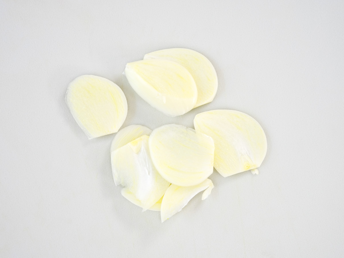 にんにくを切ったシーン