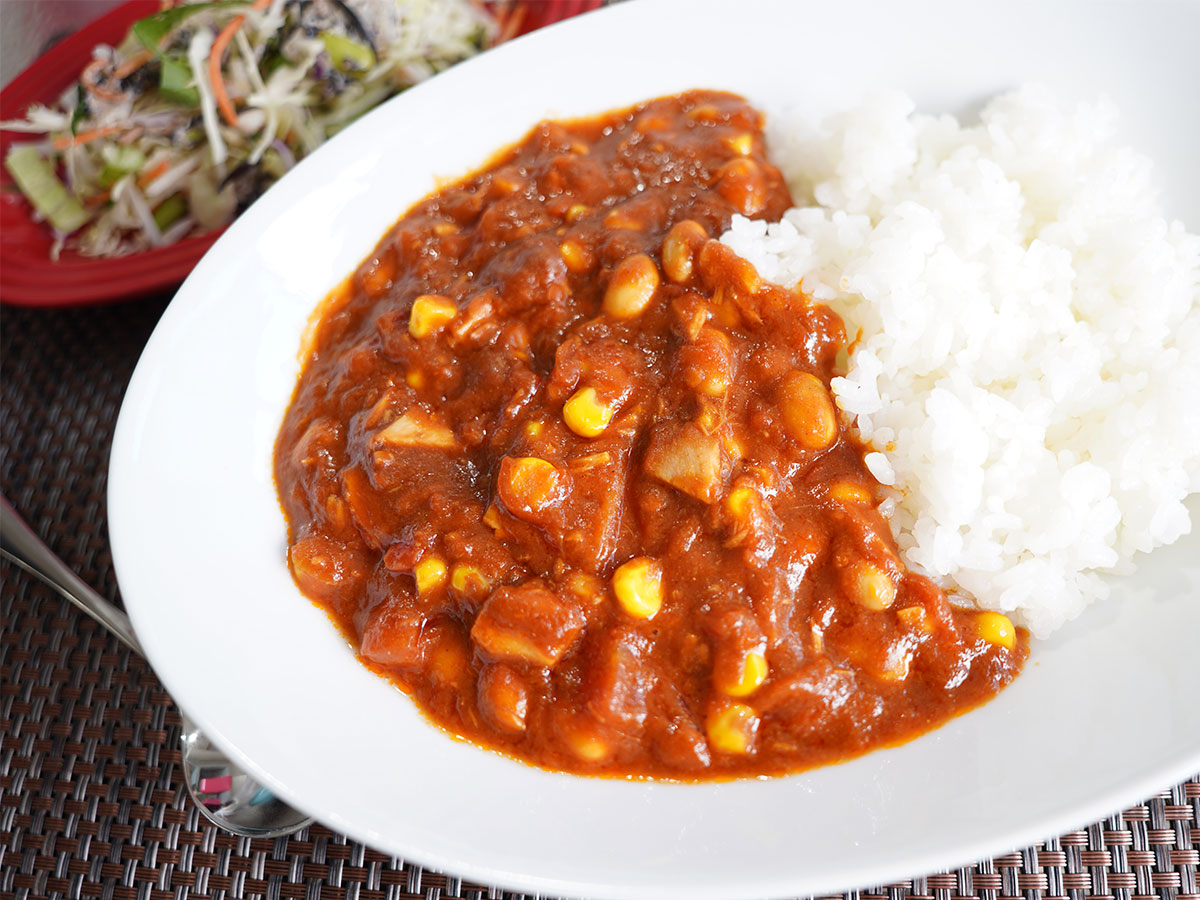 ポリ袋で作ったトマトツナカレー