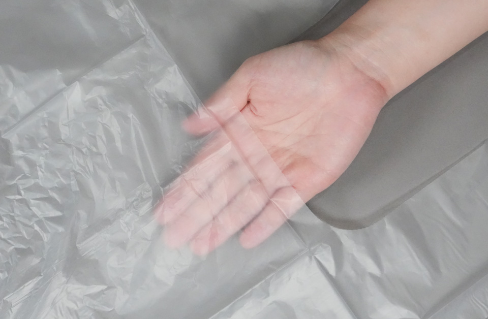 中身が確認しやすい半透明タイプの画像